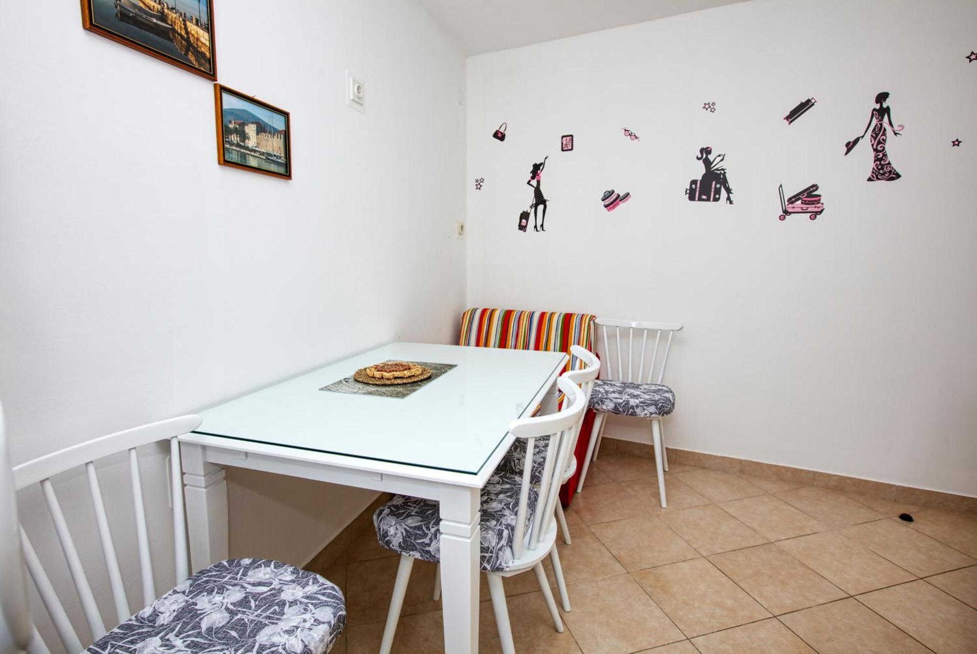 Family Friendly Seaside Apartments Brodarica, Sibenik - 4833 Brodarica  Room photo