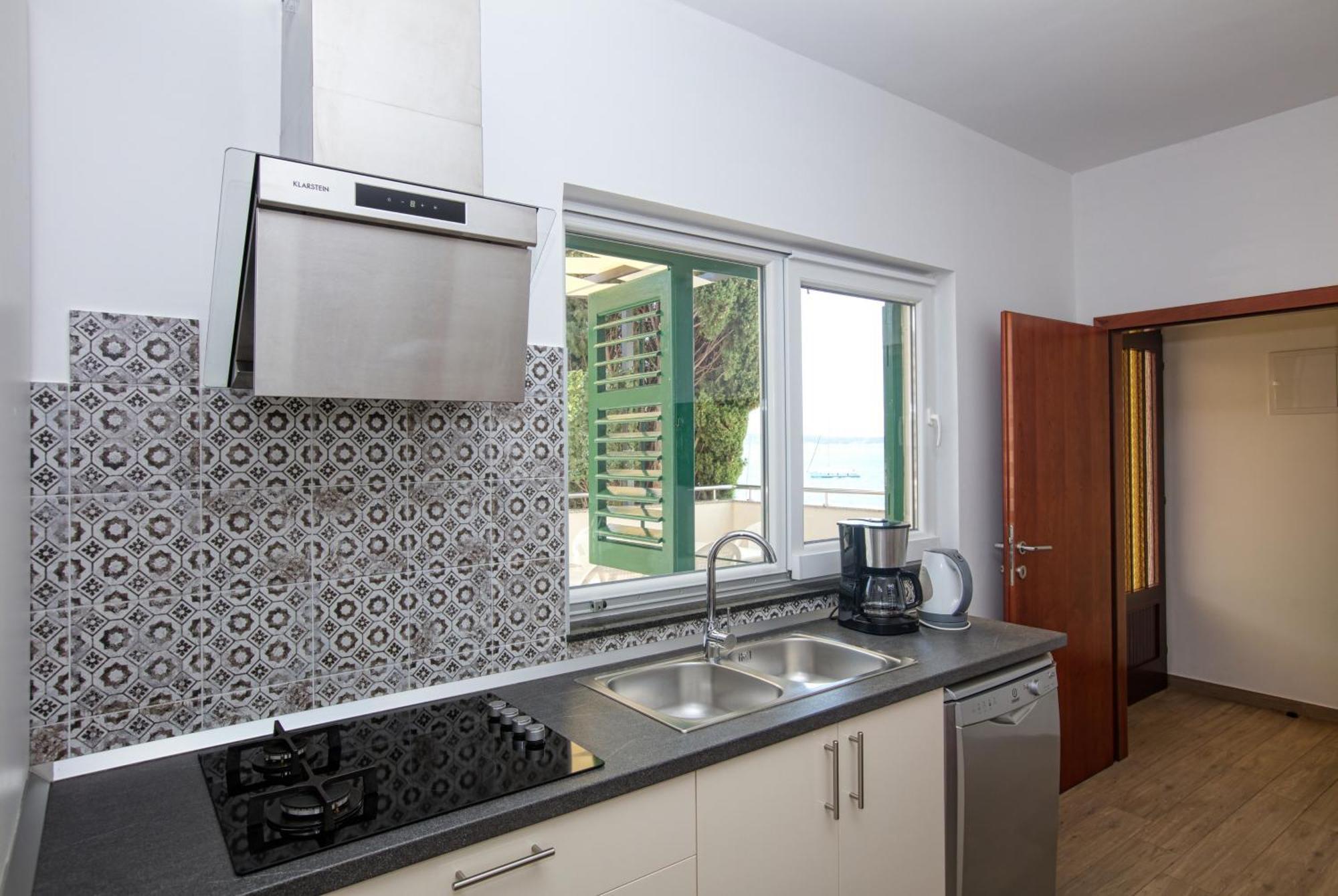 Family Friendly Seaside Apartments Brodarica, Sibenik - 4833 Brodarica  Room photo
