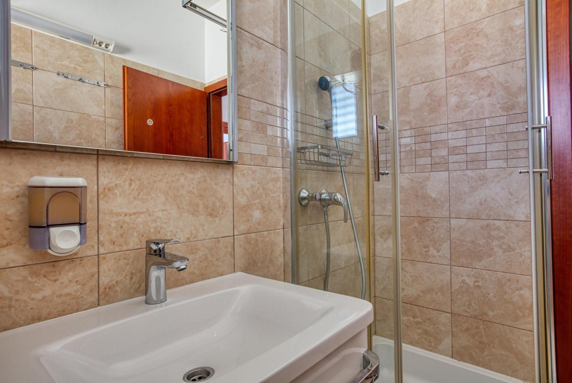 Family Friendly Seaside Apartments Brodarica, Sibenik - 4833 Brodarica  Room photo