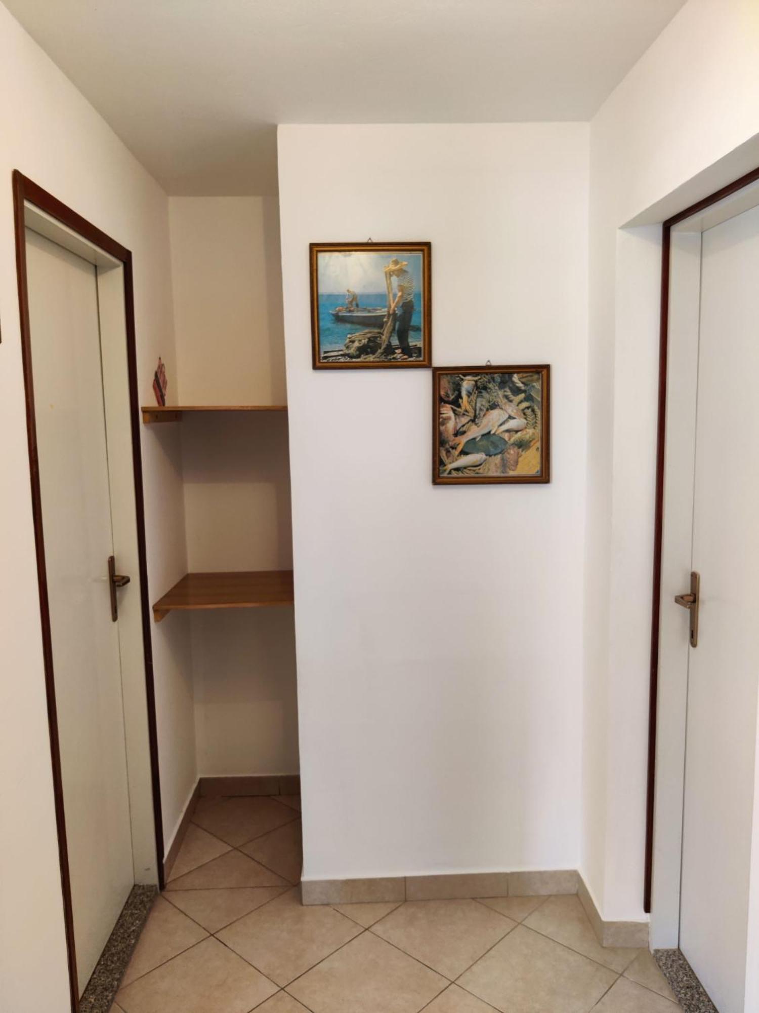 Family Friendly Seaside Apartments Brodarica, Sibenik - 4833 Brodarica  Exterior photo